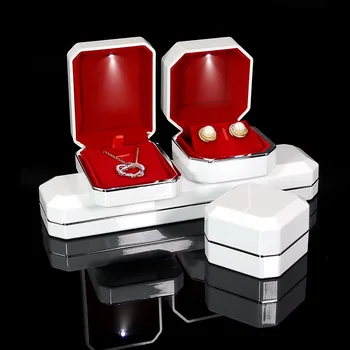 светодиодное светящееся кольцо, черная коробка с золотым краем, высококачественное ожерелье, подарочная жемчужная коробка с браслетом